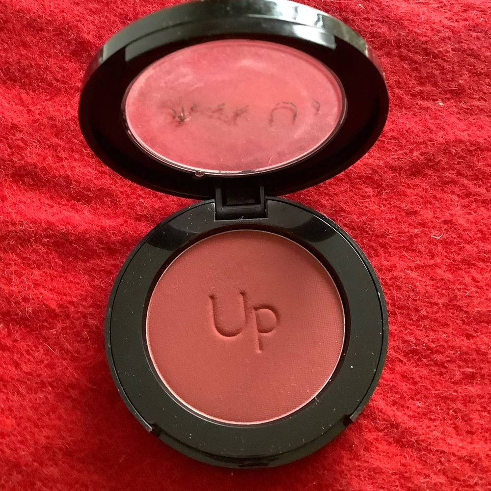 EUC Black Up Paris powder blush